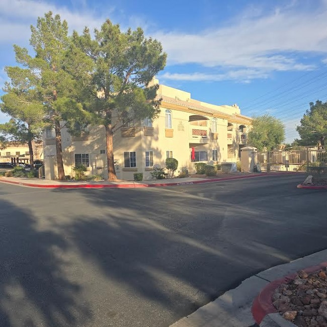 7400 W Flamingo Rd, Unit 1092 in Las Vegas, NV - Building Photo - Building Photo