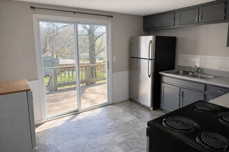 9125 Grand Ave in Kansas City, MO - Building Photo - Building Photo