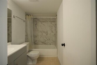 2125 SW 81st Ave in Davie, FL - Building Photo - Building Photo