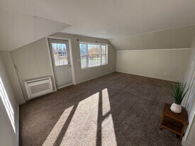 246 Schwartz Rd in Lancaster, NY - Building Photo