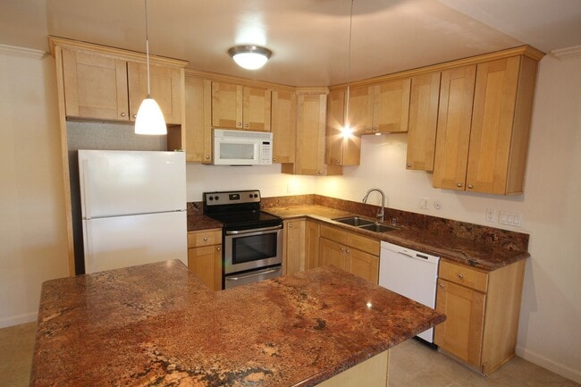 property at 425 Autumn Dr