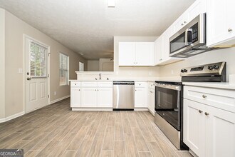 4675 Forest Creek Ln in Stonecrest, GA - Building Photo - Building Photo