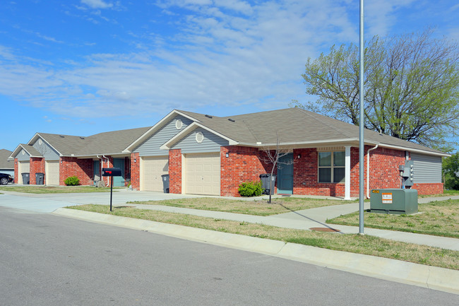 Cherokee Meadows in Tulsa, OK - Building Photo - Building Photo