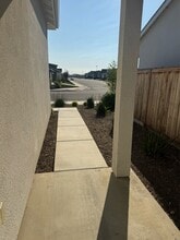 3321 Mulberry Grv Wy in Shafter, CA - Building Photo - Building Photo