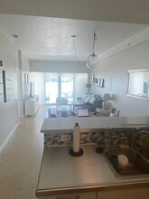 6580 Indian Creek Dr in Miami Beach, FL - Building Photo - Building Photo