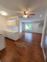 4660 Kester Ave, Unit 206 in Los Angeles, CA - Building Photo