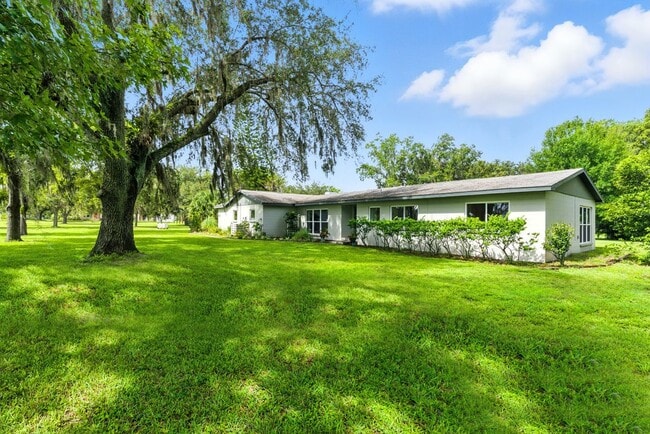 property at 2205 Henley Rd