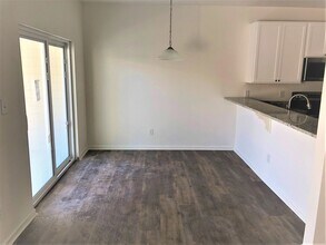 1701 E 1st St in Gulf Shores, AL - Building Photo - Building Photo