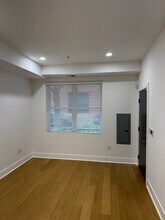 11 15th St NE in Washington, DC - Foto de edificio - Building Photo
