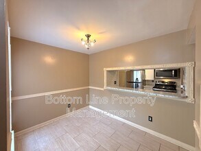 4417 Sharon Chase Dr in Charlotte, NC - Building Photo - Building Photo