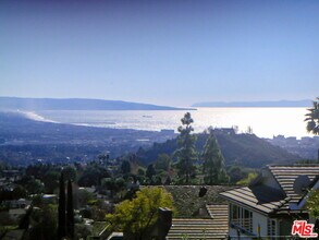 2673 Cordelia Rd in Los Angeles, CA - Building Photo - Building Photo