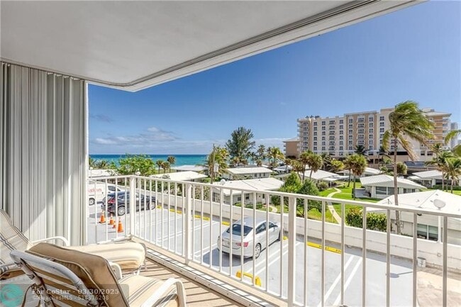 1010 S Ocean Blvd in Pompano Beach, FL - Building Photo - Building Photo