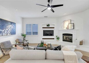 24942 Greensbrier Dr in Stevenson Ranch, CA - Foto de edificio - Building Photo