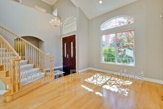 871 Sycamore Dr in Palo Alto, CA - Building Photo - Building Photo