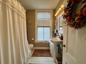 87 High St in Saco, ME - Building Photo - Building Photo