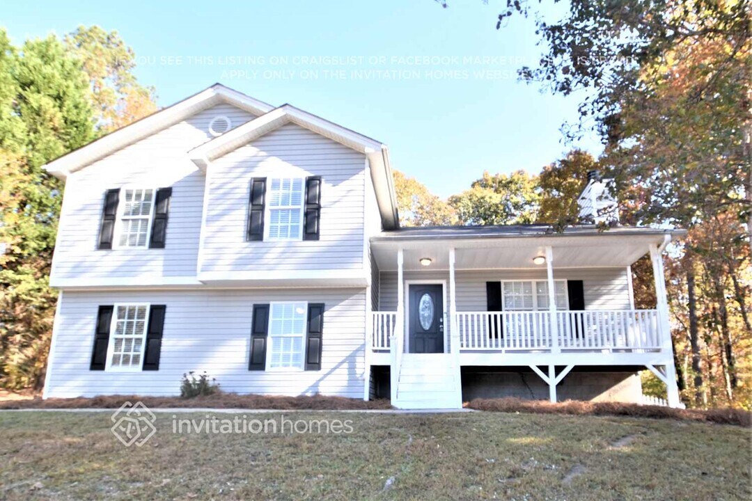 2796 Kristi Beth Ct in Dacula, GA - Building Photo