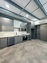 630 Montana St in San Antonio, TX - Building Photo - Building Photo