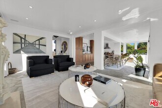 1300 Summitridge Dr in Beverly Hills, CA - Building Photo - Building Photo