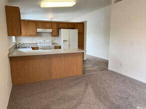17725 Davenport Ln in Reno, NV - Building Photo - Building Photo