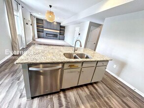 6047 Mumford Dr. in Colorado Springs, CO - Foto de edificio - Building Photo