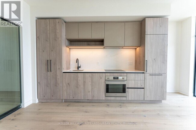 181 Sterling Rd in Toronto, ON - Building Photo - Building Photo