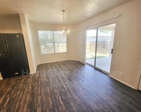 8015 Thicket Pass in San Antonio, TX - Building Photo - Building Photo