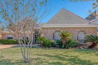 2919 Pepperwood Dr in Sugar Land, TX - Building Photo - Building Photo
