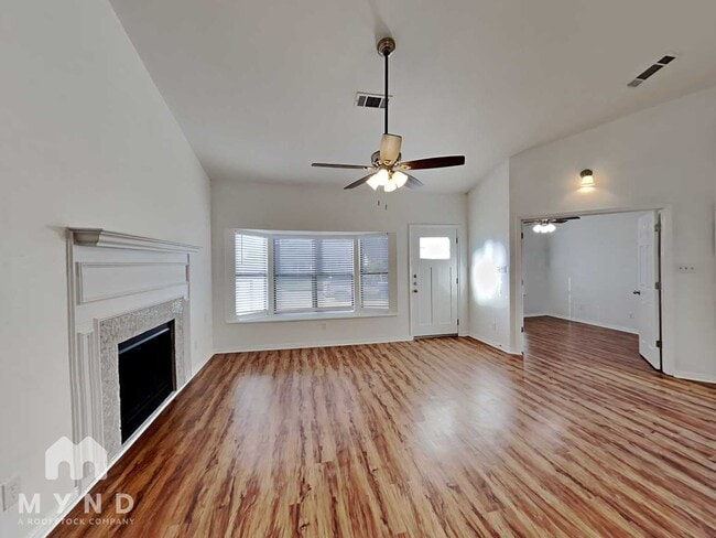 4645 Baytree Dr in Fort Worth, TX - Building Photo - Building Photo