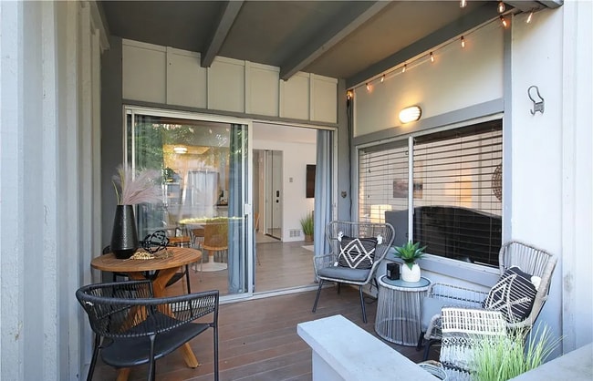 property at 17092 Pacific Coast Hwy