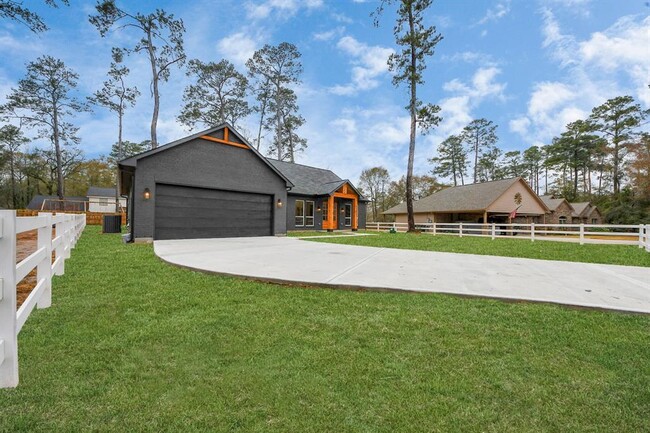 23855 Creek Wood Dr in Spring, TX - Building Photo - Building Photo