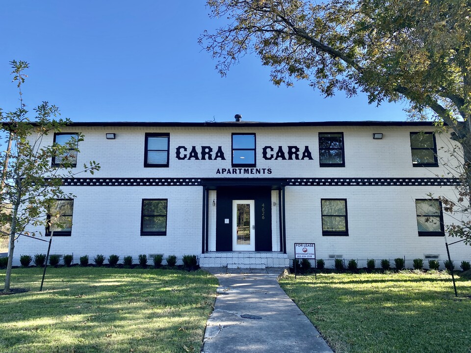 Caracara in Dallas, TX - Foto de edificio