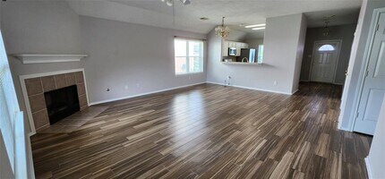 7422 Cheeca Lodge Ln in Humble, TX - Foto de edificio - Building Photo
