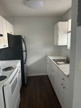 5741 SW 36th Ct in Davie, FL - Foto de edificio - Building Photo