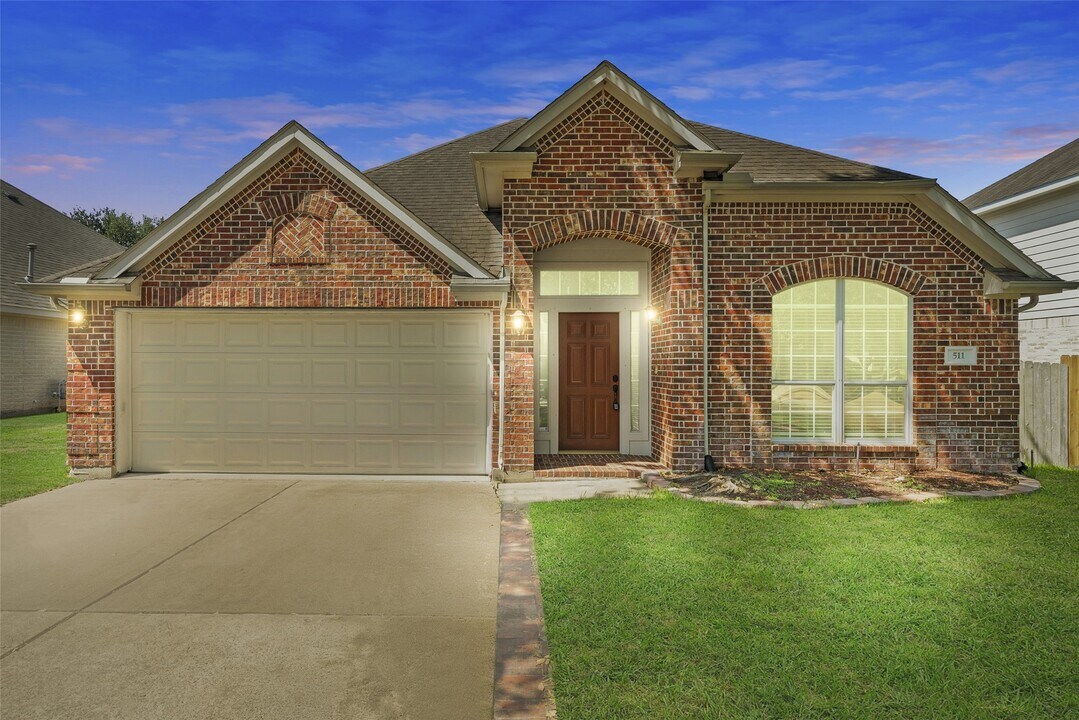 511 Plantain Ln in Richmond, TX - Foto de edificio