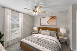 Fredericksburg Place Apartments in San Antonio, TX - Foto de edificio - Building Photo