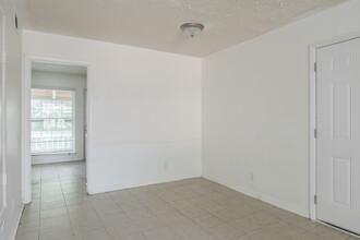 Villas At Panthersville Apartment Homes* in Decatur, GA - Building Photo - Interior Photo