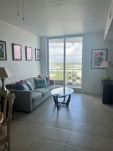 315 NE 3rd Ave in Fort Lauderdale, FL - Foto de edificio - Building Photo