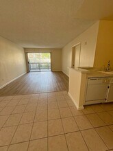 6111 Rancho Mission Rd in San Diego, CA - Building Photo - Building Photo