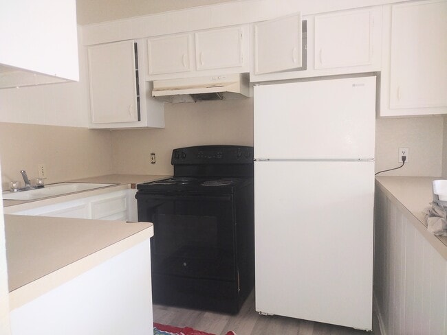 315 Post Office St, Unit #16 in Galveston, TX - Foto de edificio - Building Photo