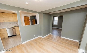 10 Walters St in Keansburg, NJ - Building Photo - Building Photo