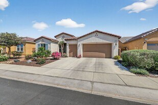 85556 Molvena in Indio, CA - Building Photo