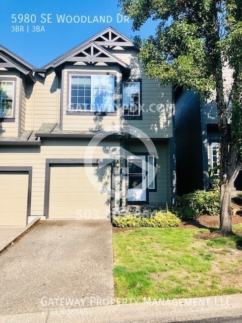 property at 5980 SE Woodland Dr