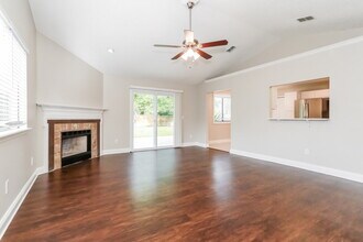 1752 St Ives Dr in Middleburg, FL - Foto de edificio - Building Photo