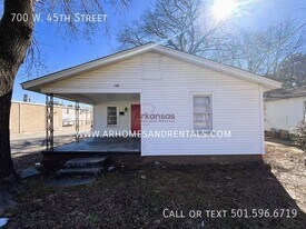 700 W 45th St in North Little Rock, AR - Building Photo