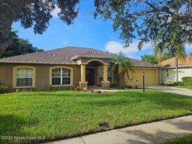 911 Wood Creek Dr in Melbourne, FL - Building Photo