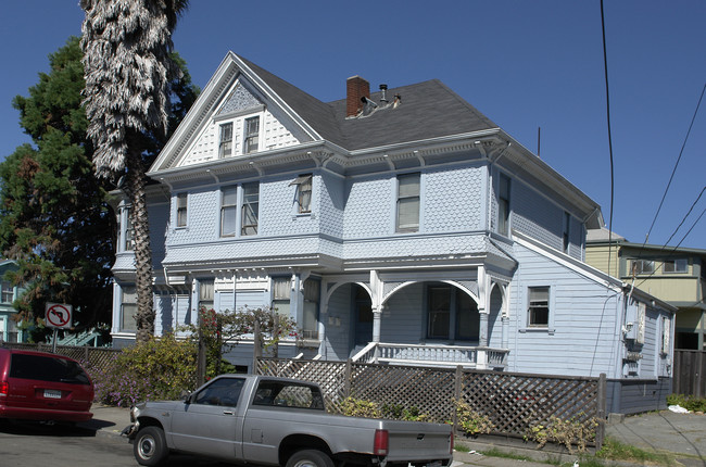 448-450 Foothill Blvd in Oakland, CA - Foto de edificio - Building Photo