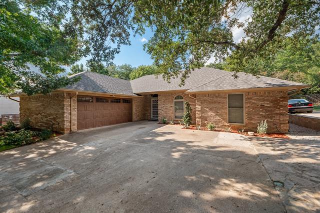 5409 Chimney Rock Rd in Fort Worth, TX - Building Photo