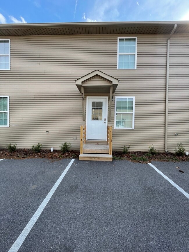 640 Evans Rd in Pigeon Forge, TN - Foto de edificio - Building Photo