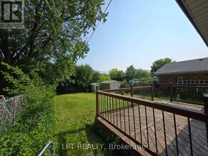 71 Deerfield Rd in Toronto, ON - Building Photo - Building Photo
