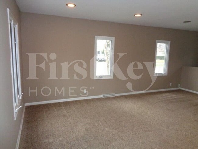 1 Birch St in Carpentersville, IL - Building Photo - Building Photo